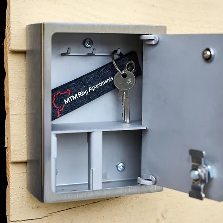 Luxuscontainer Am Nuerburgring #3 דירה *