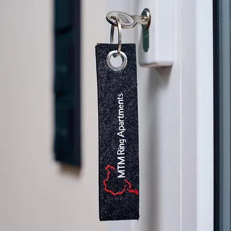 Luxuscontainer Am Nuerburgring #3 דירה