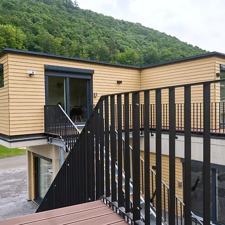 Luxuscontainer Am Nuerburgring #3 דירה