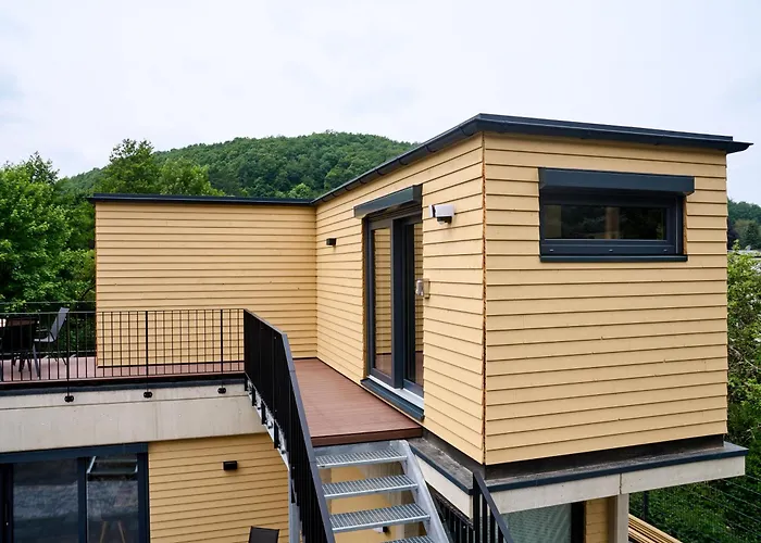 Luxuscontainer Am Nuerburgring #3